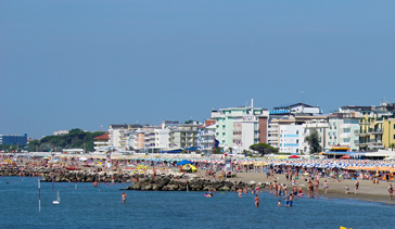 Seafront apartments in Spiaggia di Ponente